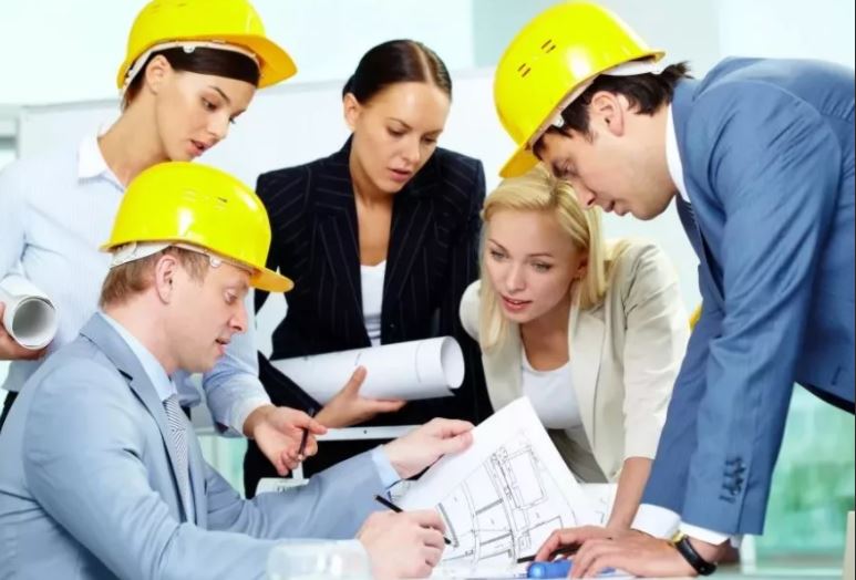 Organization and management of a construction company